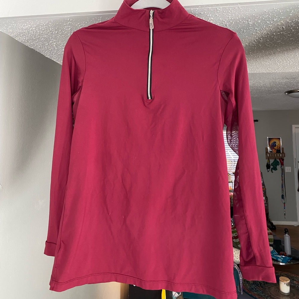EUC ❤️ The Tailored Sportsman Burgundy LS Sun Shirt